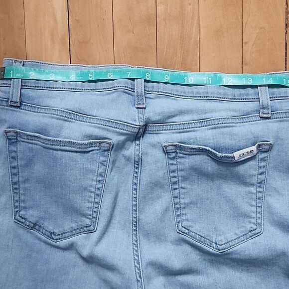Joe's Jeans Distressed Light Wash Jeans Size 30 - Picture 7 of 13